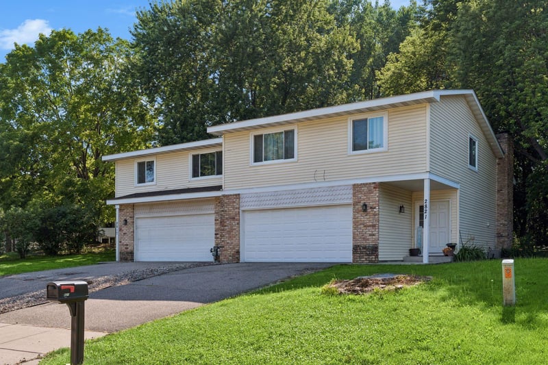 2817 Flag Ave N, New Hope, MN 55427