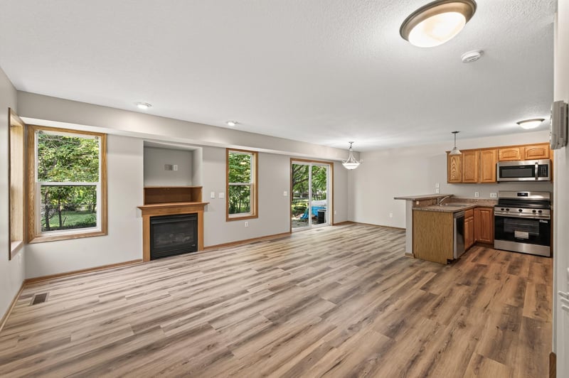 833 Glen Ter, Newport, MN 55055