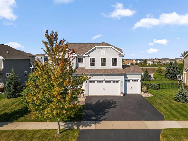 3927 Founders Pa, Chaska, MN 55318