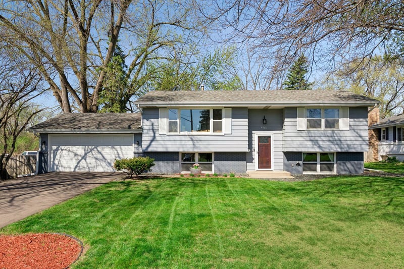 4501 Oregon Ave N, New Hope, MN 55428