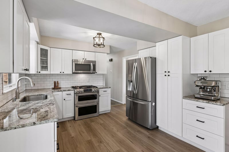 4501 Oregon Ave N, New Hope, MN 55428