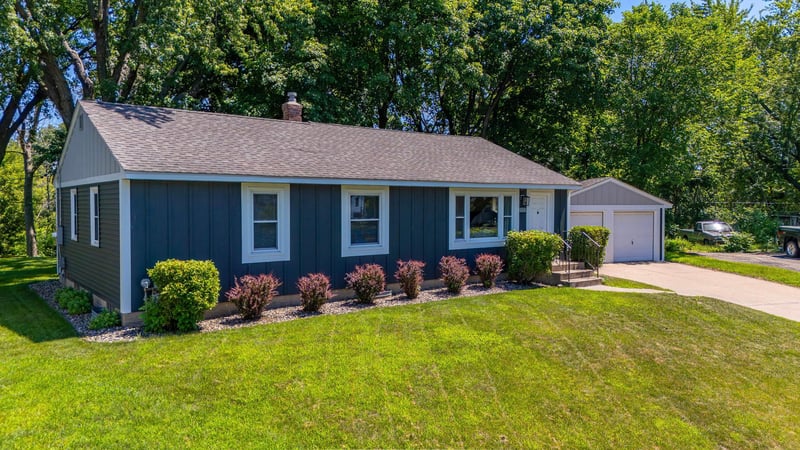 6332 Oak Knoll Pz, Woodbury, MN 55125