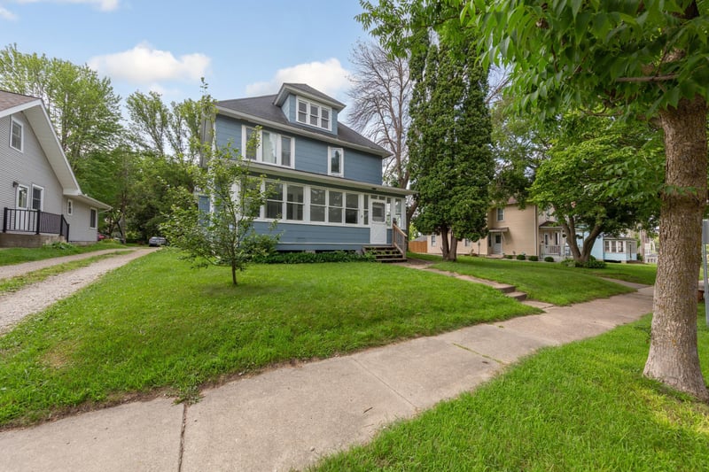 427 Cherry St, Owatonna, MN 55060