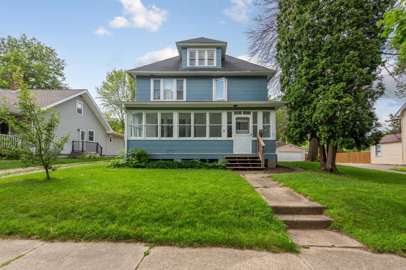 427 Cherry St, Owatonna, MN 55060