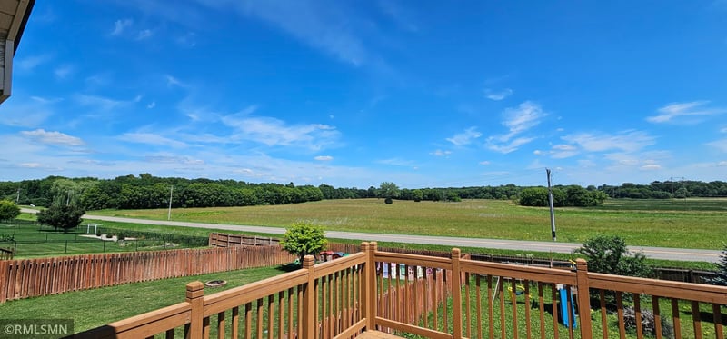 9318 Golden Pond Ln N, Monticello, MN 55362