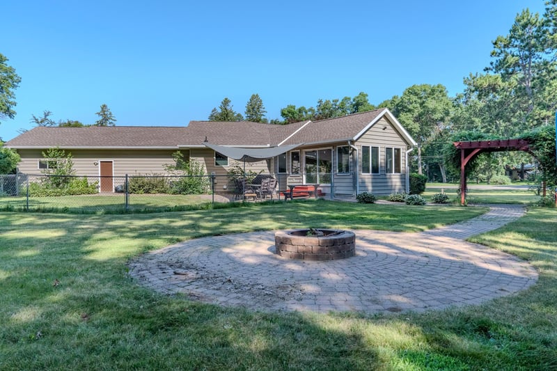 16804 Mississippi Blvd, Little Falls, MN 56345