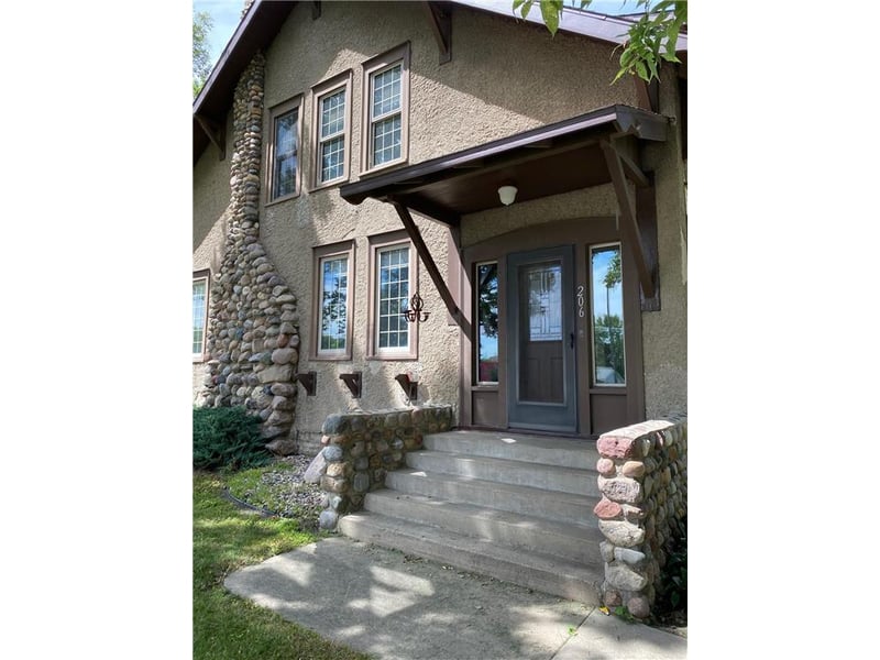 206 Pleasant Ave W, Atwater, MN 56209