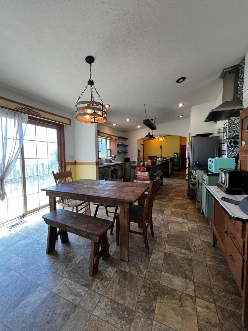 26176 County Road 11, Renville, MN 56284