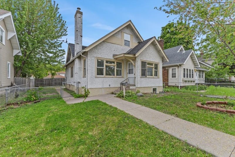 2915 Logan Ave N, Minneapolis, MN 55411