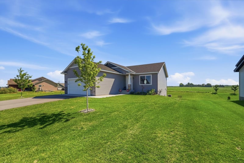 608 Elm St N, Kimball, MN 55353