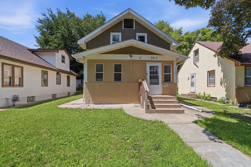 2815 Irving Ave N, Minneapolis, MN 55411