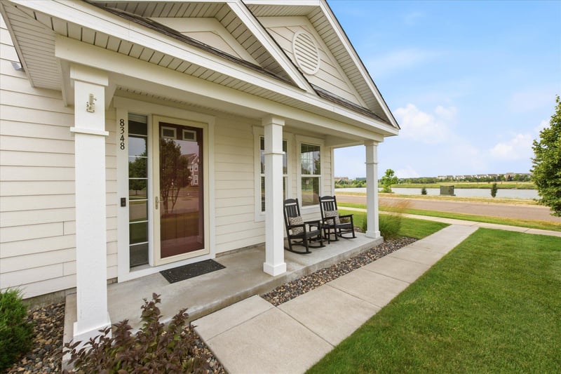 8348 Jonquil Ln N, Maple Grove, MN 55369