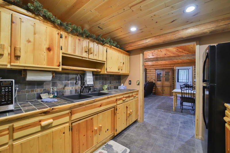 31094 Four Seasons Pl, Breezy Point, MN 56472