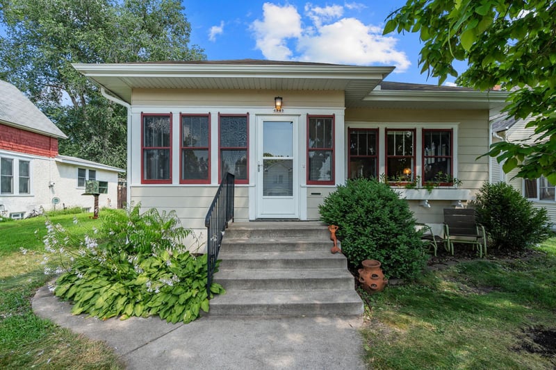 4343 10th Ave S, Minneapolis, MN 55407