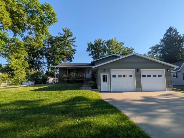 427 1st Ave W, Clear Lake, WI 54005