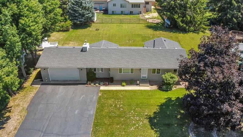8330 Cleadis Ave, Inver Grove Heights, MN 55076