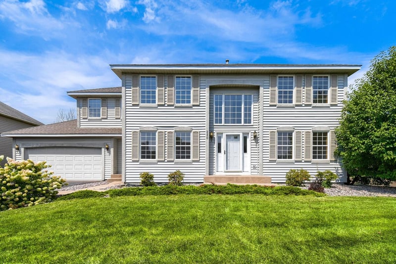 9270 Cornell Rd, Woodbury, MN 55125