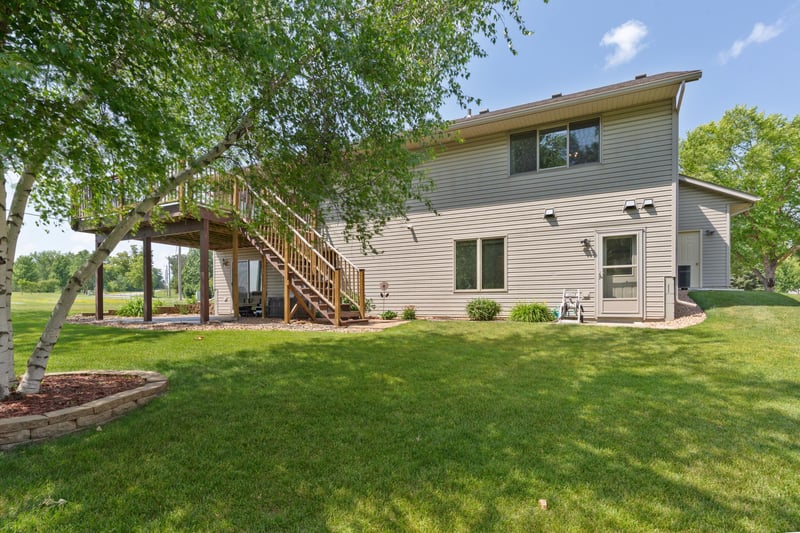 2103 Kennedy Dr, Faribault, MN 55021