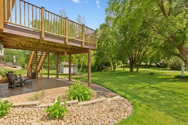 2103 Kennedy Dr, Faribault, MN 55021