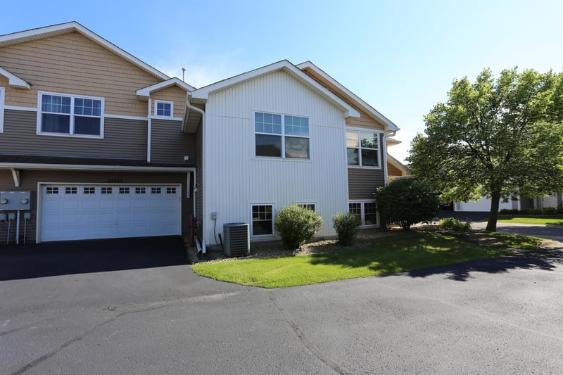 22323 Cameo Ct, Forest Lake, MN 55025