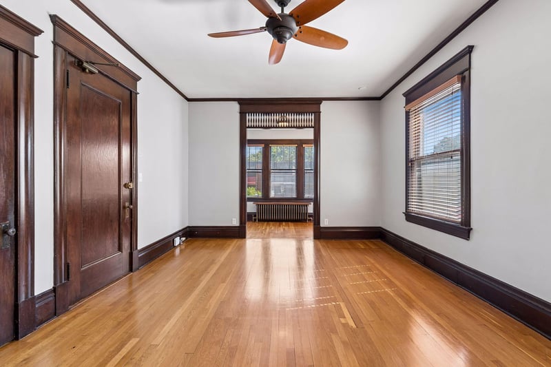 535 Selby Ave #1, Saint Paul, MN 55102