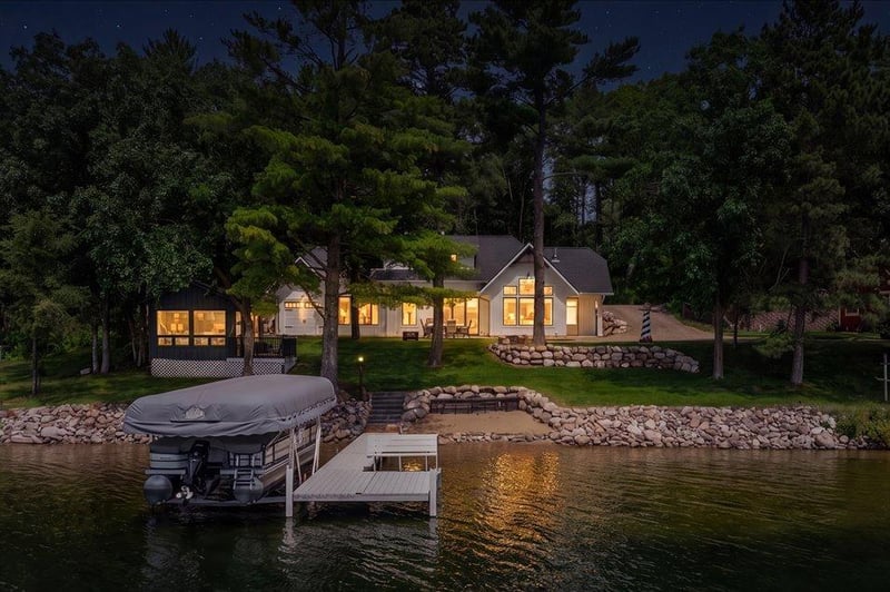 10673 Oak Grove Dr, Pequot Lakes, MN 56472