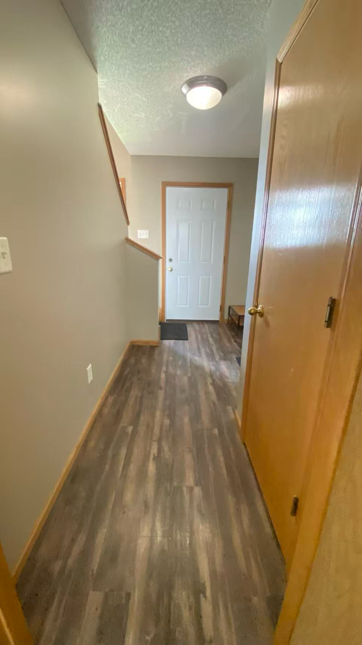 212 Tanager Pa, Mankato, MN 56001