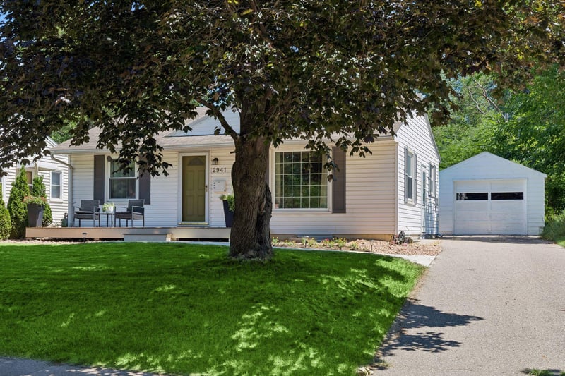 2941 Quebec Ave S, Saint Louis Park, MN 55426