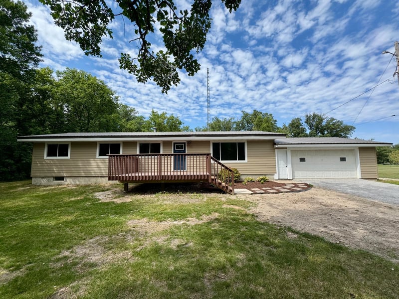 42015 Mattson Island Rd, Roseau, MN 56751