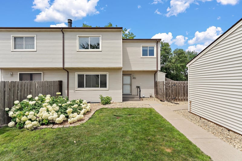 1491 Woodview Ave E, Eagan, MN 55122