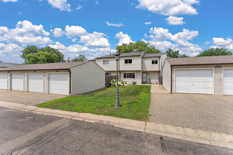1491 Woodview Ave E, Eagan, MN 55122