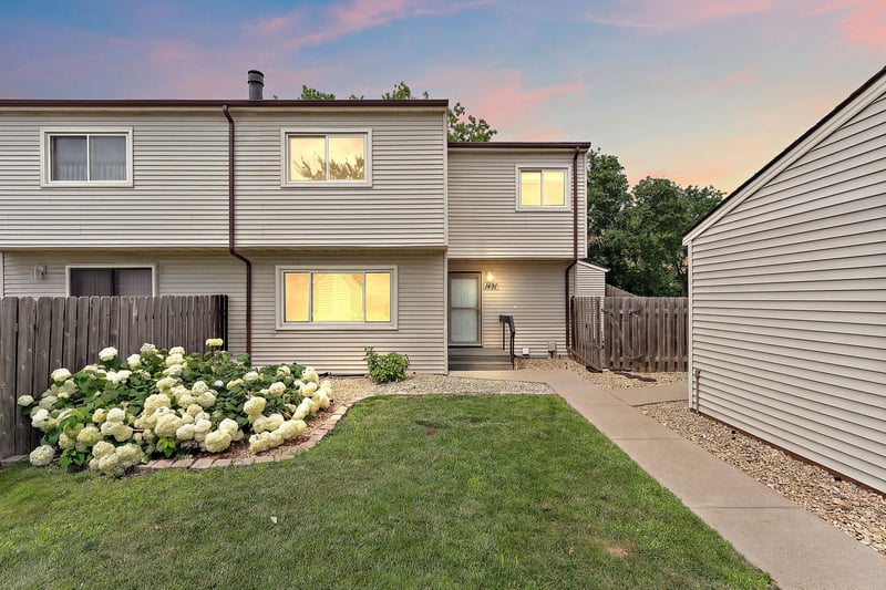 1491 Woodview Ave E, Eagan, MN 55122