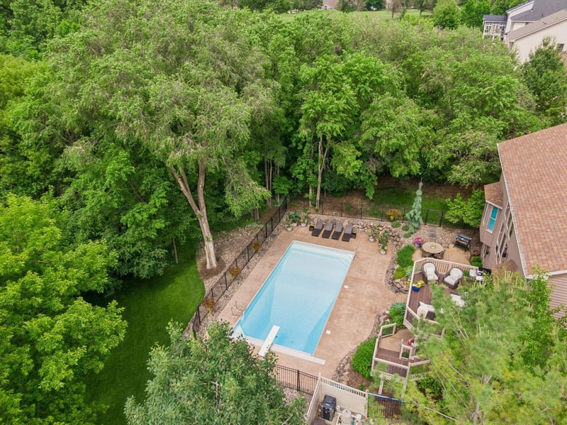 1766 Alphon Dr, Victoria, MN 55386