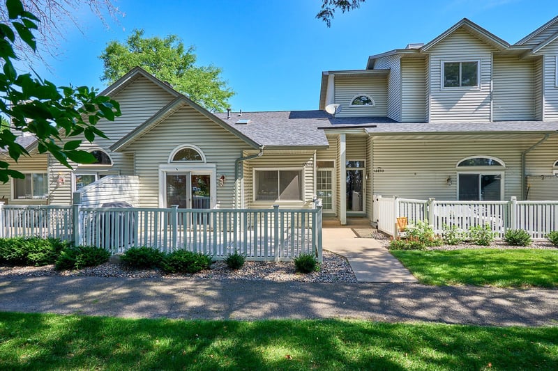 12857 82nd Pl N, Maple Grove, MN 55369