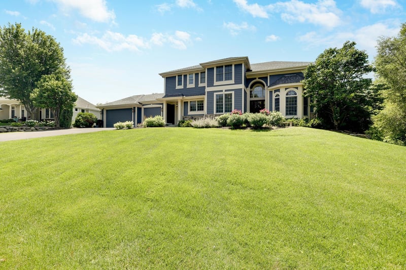 4270 Wild Meadows Dr, Medina, MN 55340