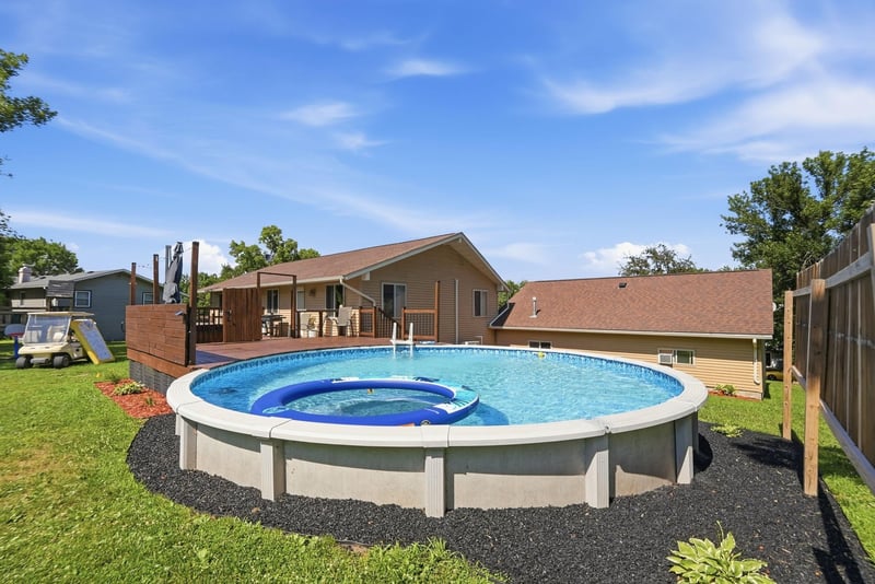 7126 196th Ave NE, New London, MN 56273