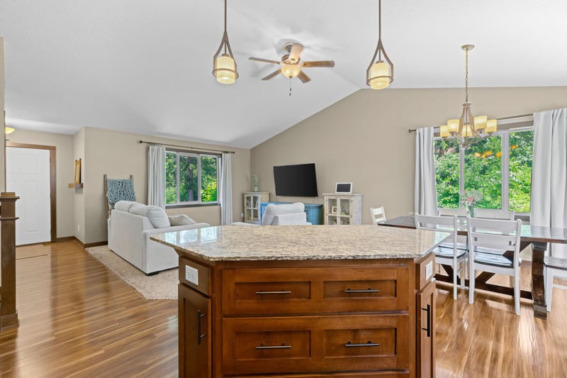 29152 151st St NW, Zimmerman, MN 55398