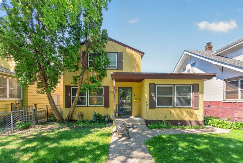 813 Minnehaha Ave W, Saint Paul, MN 55104
