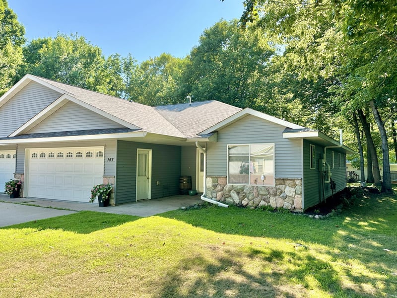 147 Royal Oak Dr, Balsam Lake, WI 54810