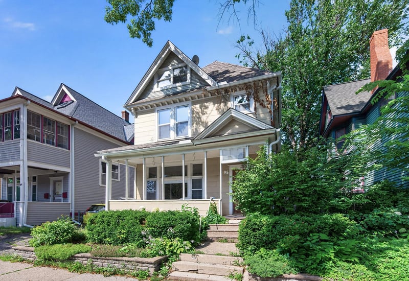 95 Victoria St N, Saint Paul, MN 55104