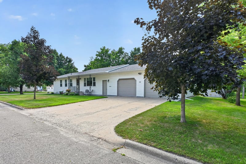 1424 Ash St, Alexandria, MN 56308