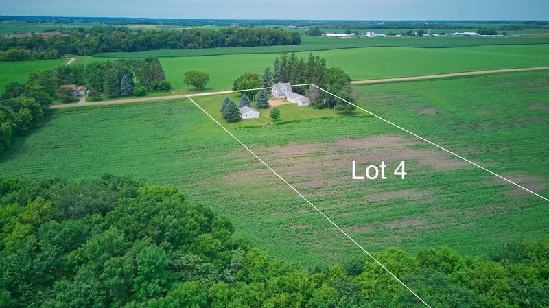 8412 Ingram Ave SW, Howard Lake, MN 55349
