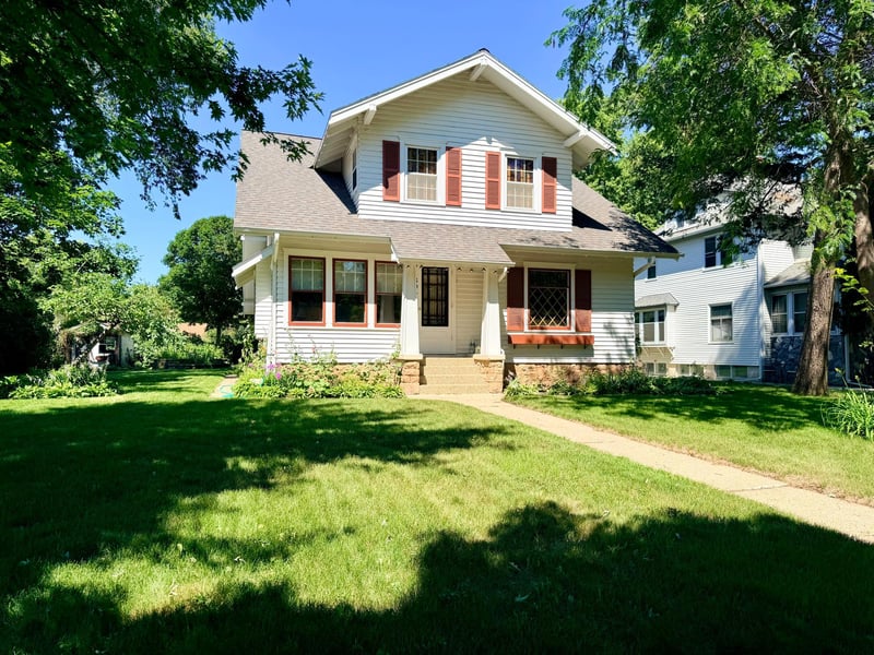 605 Park St, Jackson, MN 56143