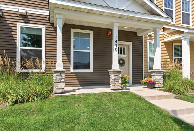 1470 Old Highway 8 NW, New Brighton, MN 55112