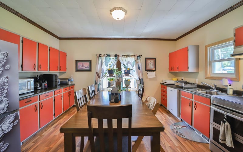 403 8th St NE, Staples, MN 56479