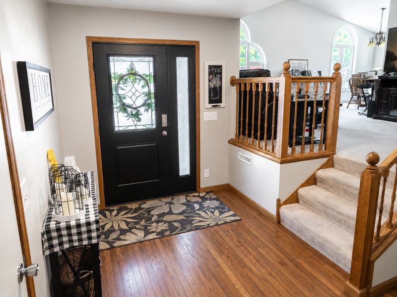 395 Pleasant Hill Dr, Winona, MN 55987
