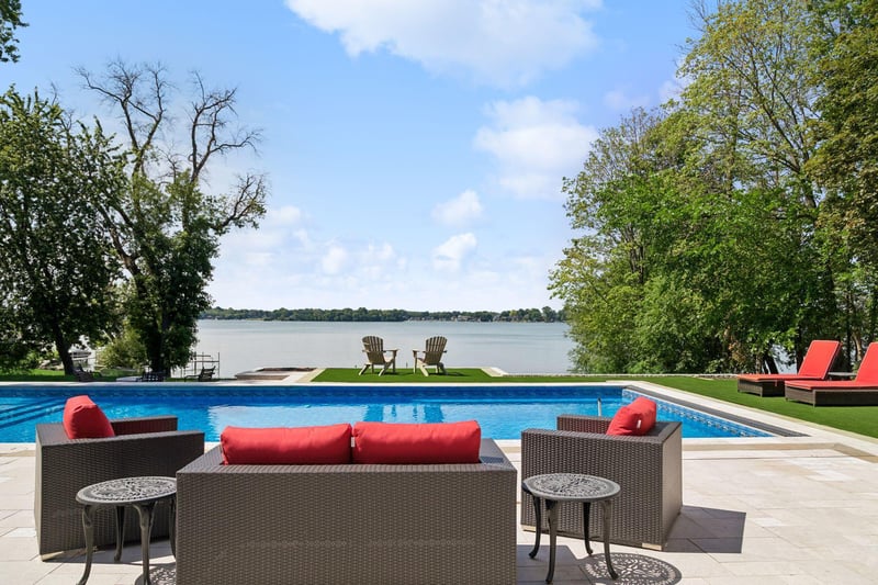 1530 Orchard Beach Pl, Mound, MN 55364