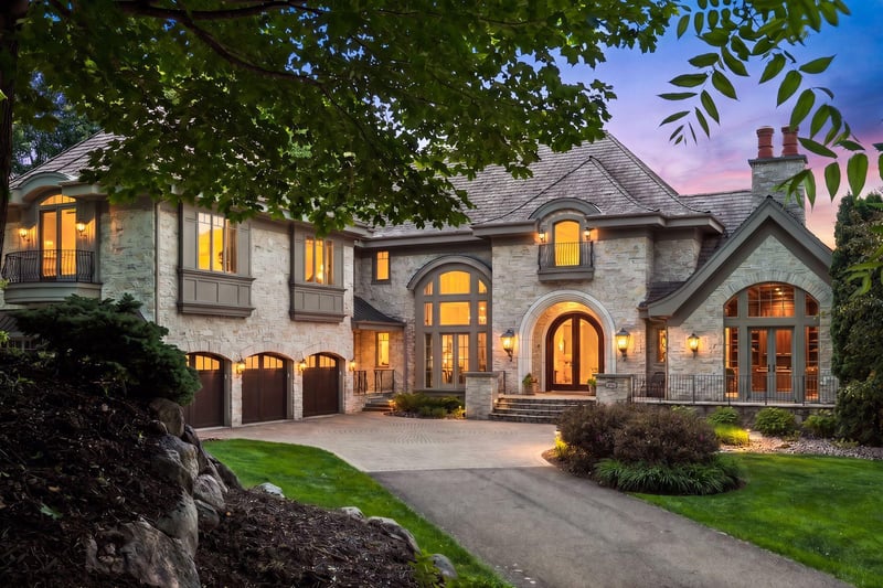 1530 Orchard Beach Pl, Mound, MN 55364