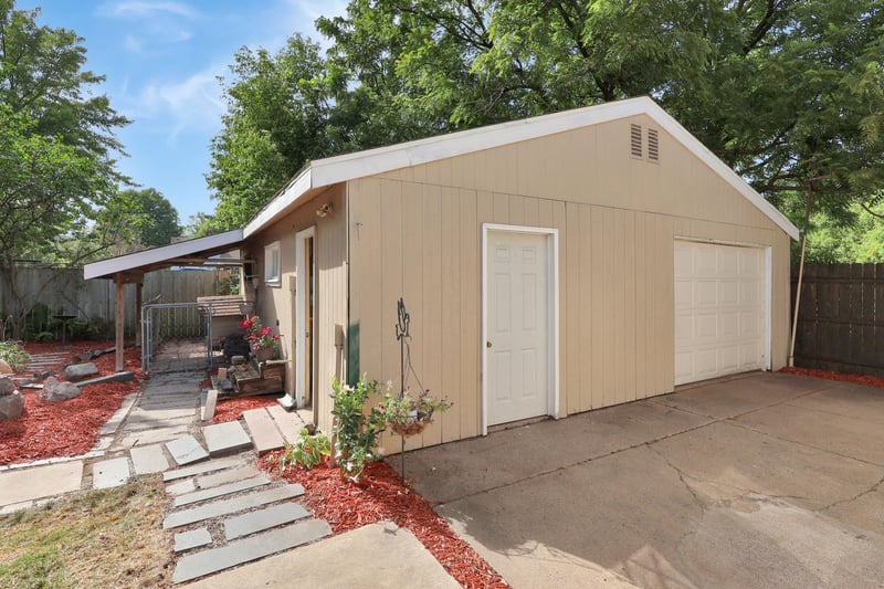 623 7th St SE, Saint Cloud, MN 56304