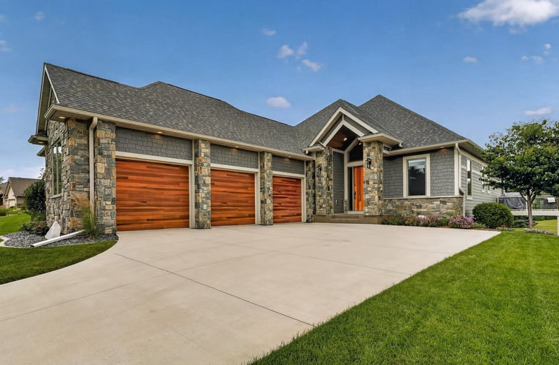 605 Somerby Pw NE, Byron, MN 55920